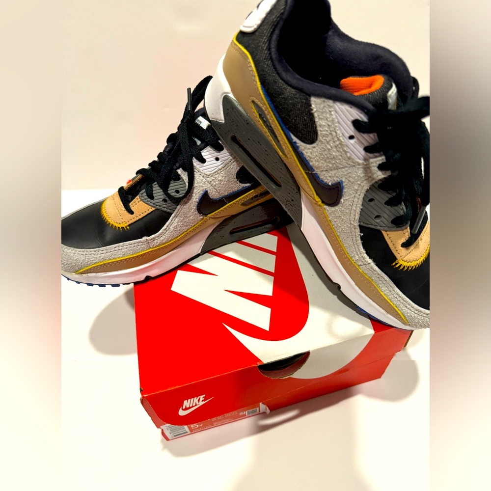 Nike Air Max 90 - GS (grade school)